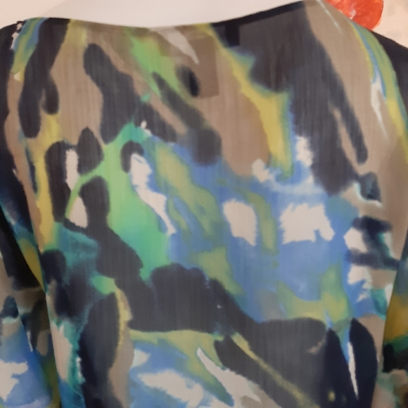 $5 W/BUNDLE I-N-C Blouse Blues & Greens Size 2 - Picture 5 of 8